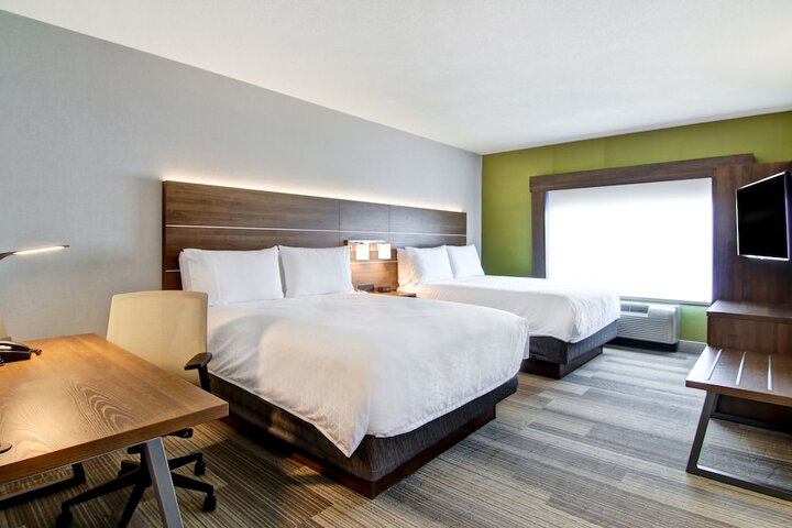 Room 46 of 69