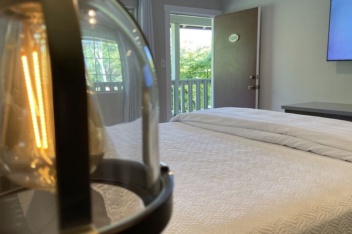 Room 16 of 32