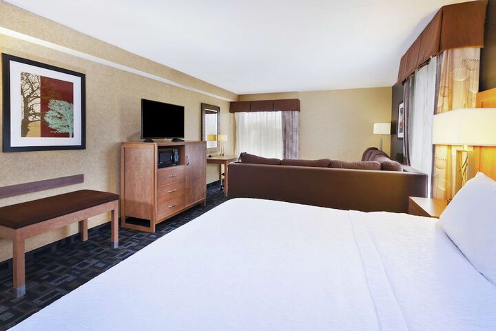 Room 11 of 31