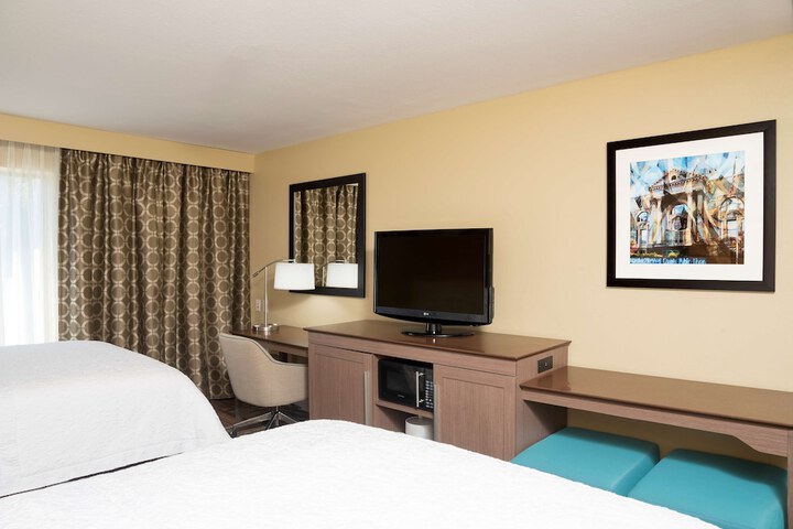 Room 21 of 28
