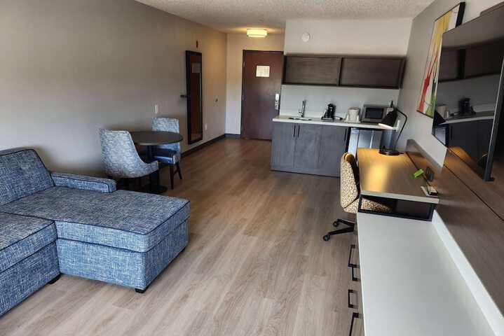 La Quinta Inn & Suites by Wyndham Warner Robins - Robins AFB