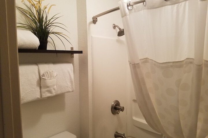 Infinity Inn & Suites