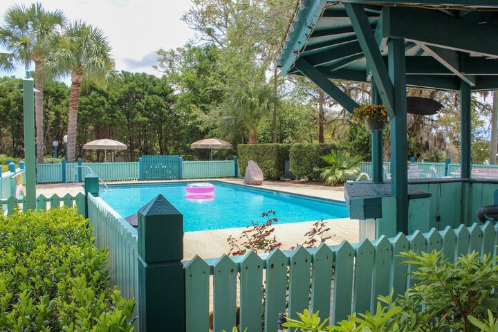 Pool 18 of 135