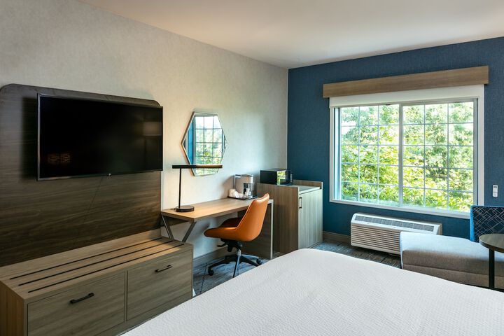Holiday Inn Express Corvallis-On the River by IHG