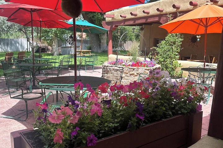 El Pueblo Lodge