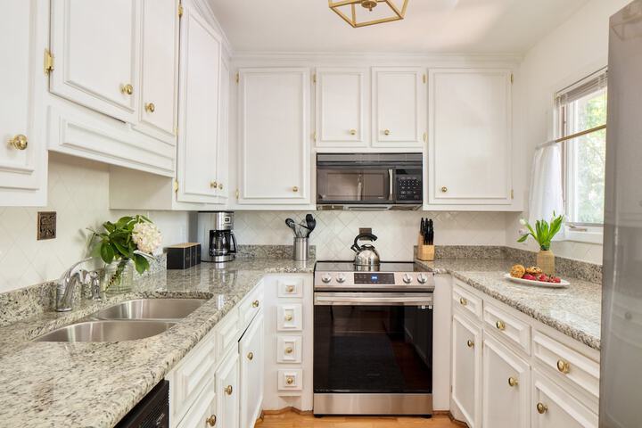 Crawdad by Avantstay Isle of Palms Home w / BBQ