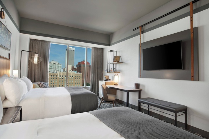 Room 22 of 65