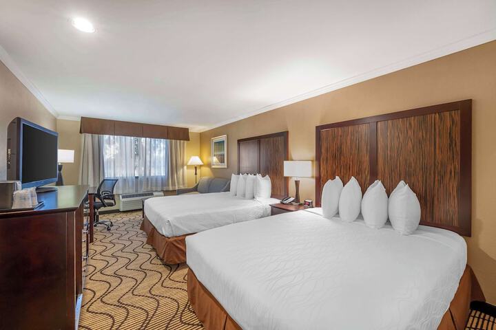 Room 40 of 79
