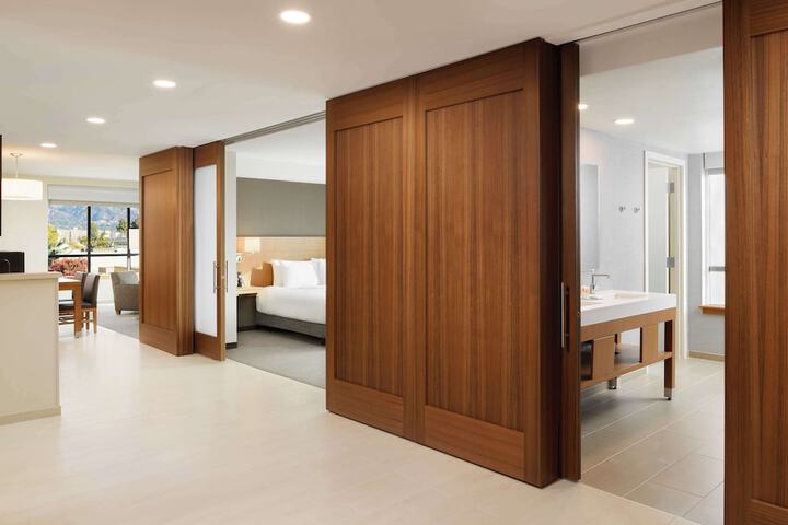 Room 48 of 63