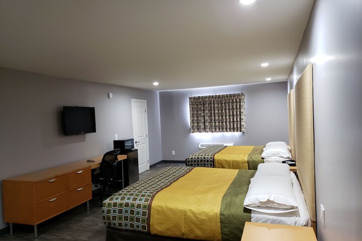 Room 11 of 20