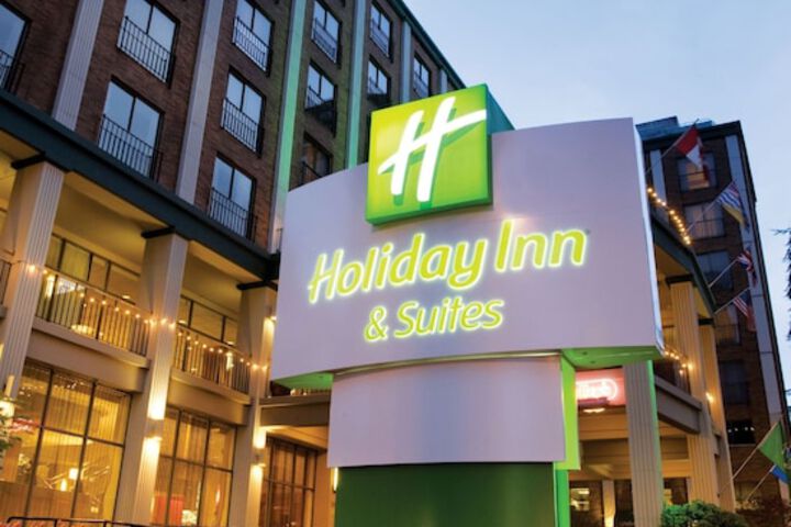 Hotel 4 of 86