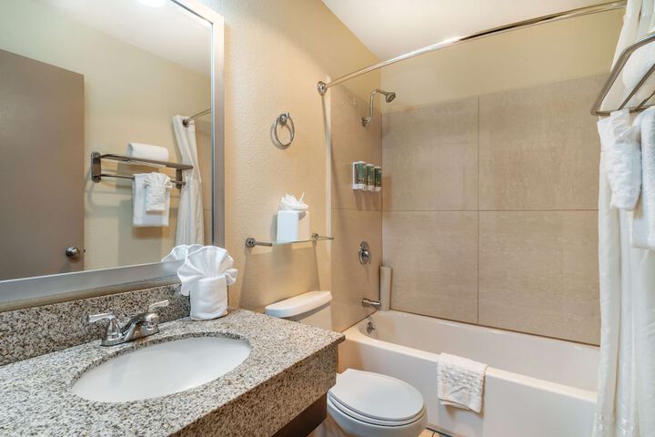 Best Western John Muir Inn