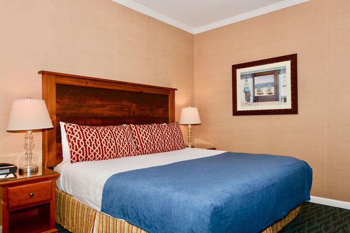 The Avenue Inn and Spa