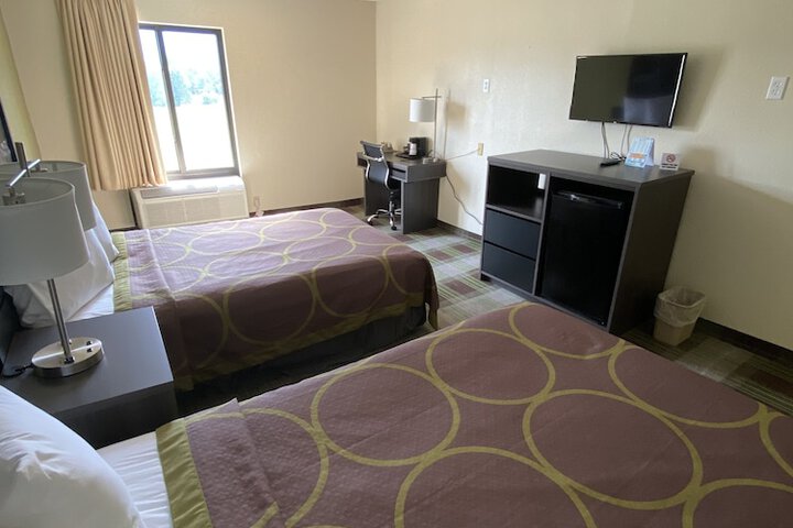 Room 18 of 43