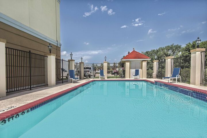 Pool 4 of 40
