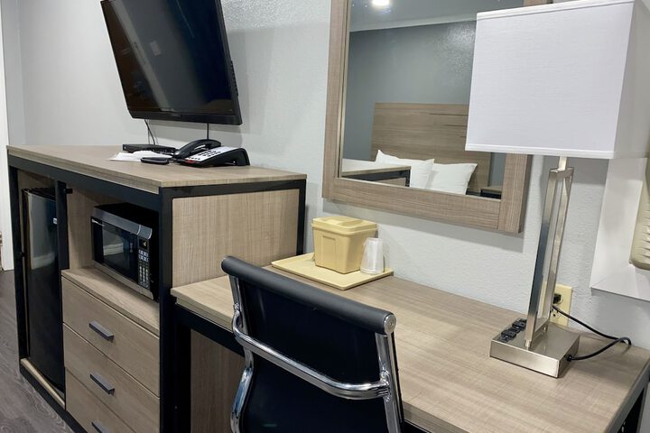 Room 5 of 35