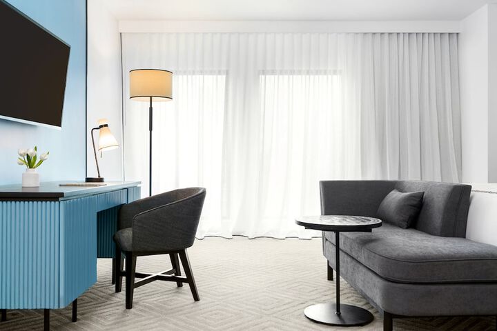 Room 34 of 150