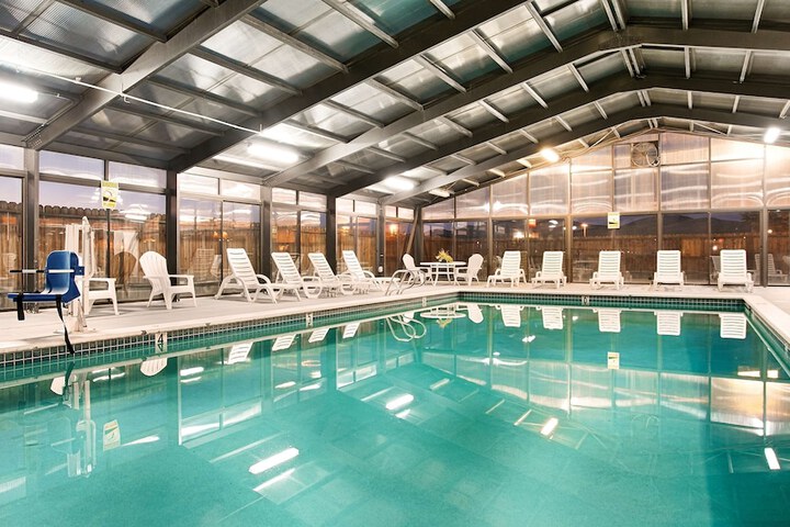 Pool 7 of 32