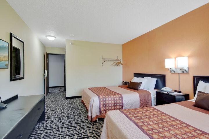 Room 12 of 23