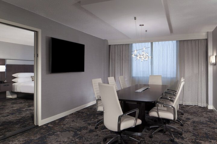 Room 26 of 76