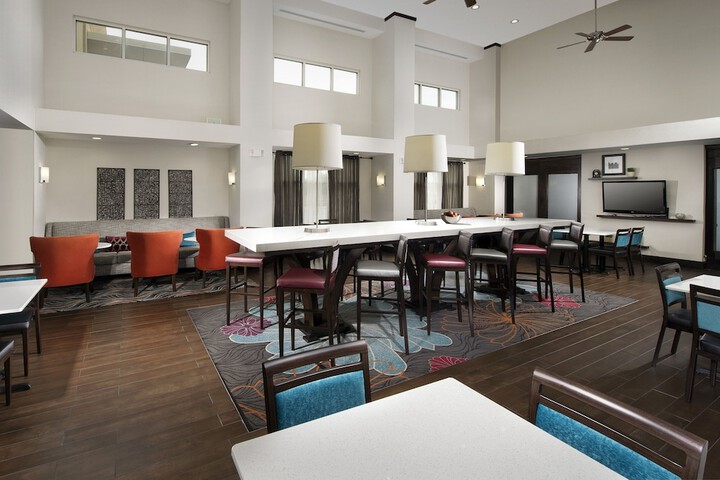 Hampton Inn & Suites Athens-I-65 (Huntsville Area)