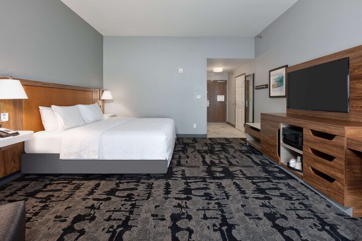 Room 18 of 26