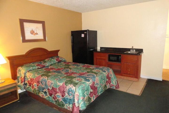 Room 19 of 33