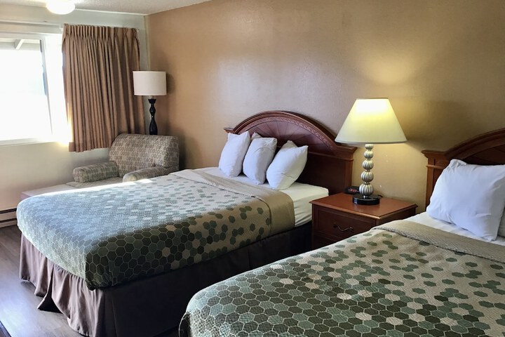 Room 8 of 27