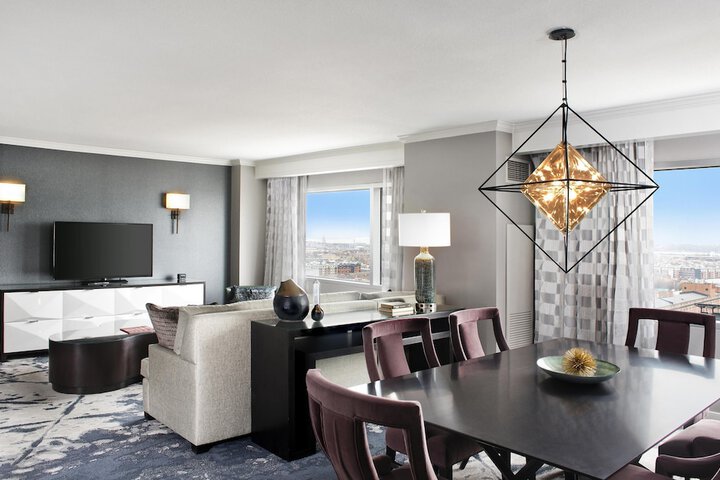 Hilton Baltimore Inner Harbor