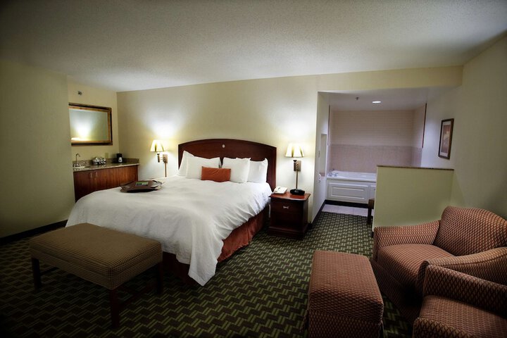 Room 27 of 51