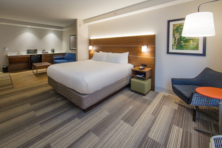 Room 42 of 67