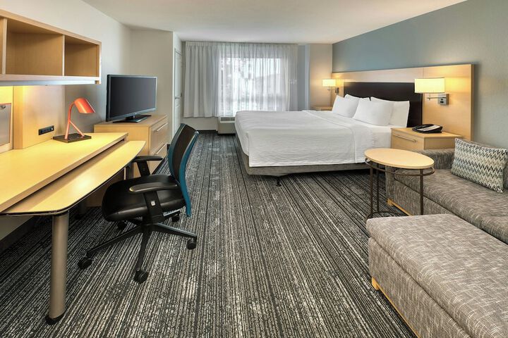 Room 33 of 54