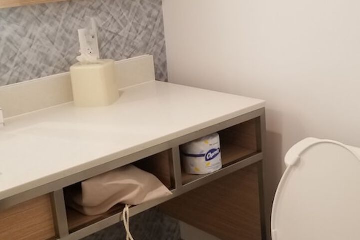 Room 86 of 110