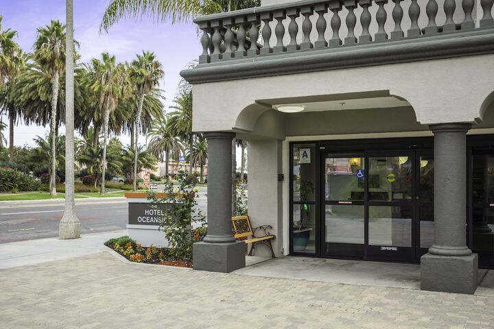 Hotel 3 of 56