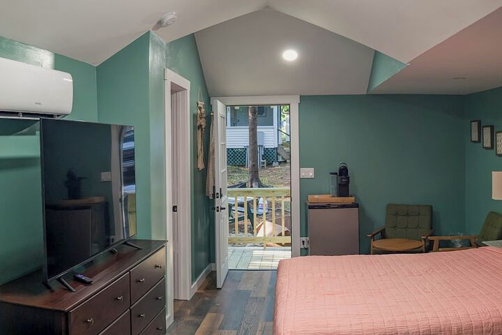 Room 71 of 183