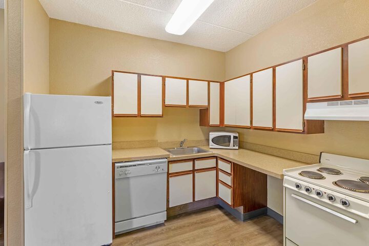 Extended Stay America Suites Cleveland Middleburg Heights