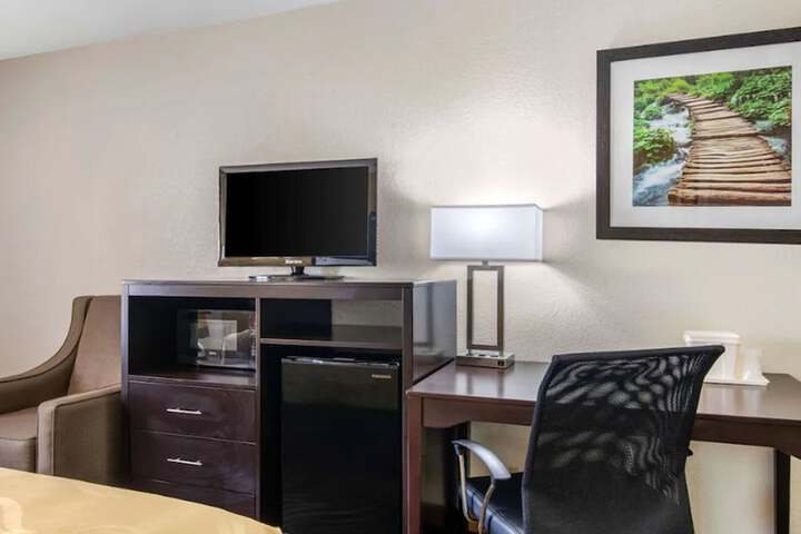 Room 54 of 67