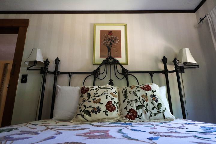 Room 43 of 89