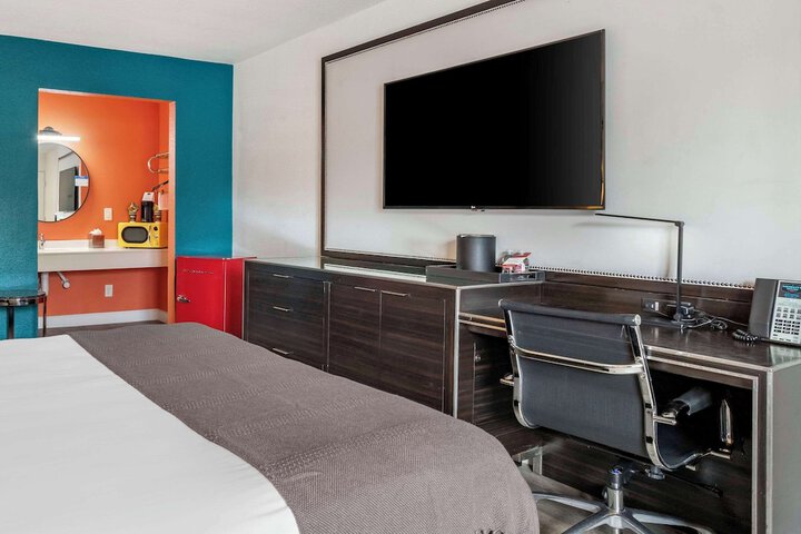 Room 41 of 50