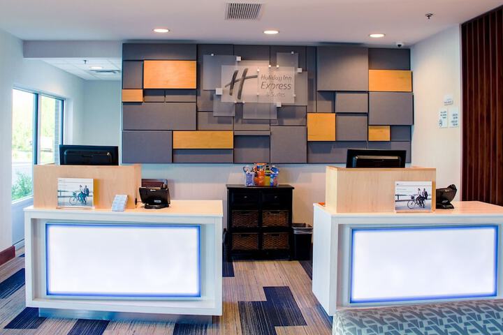 Holiday Inn Express & Suites Danville by IHG