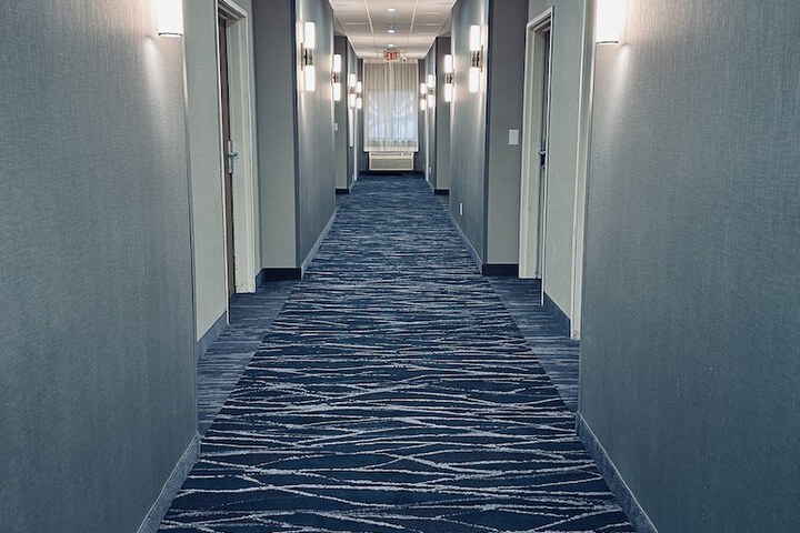Ballroom/Hall 17 of 18