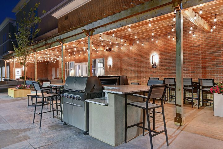 Homewood Suites by Hilton Edison Woodbridge