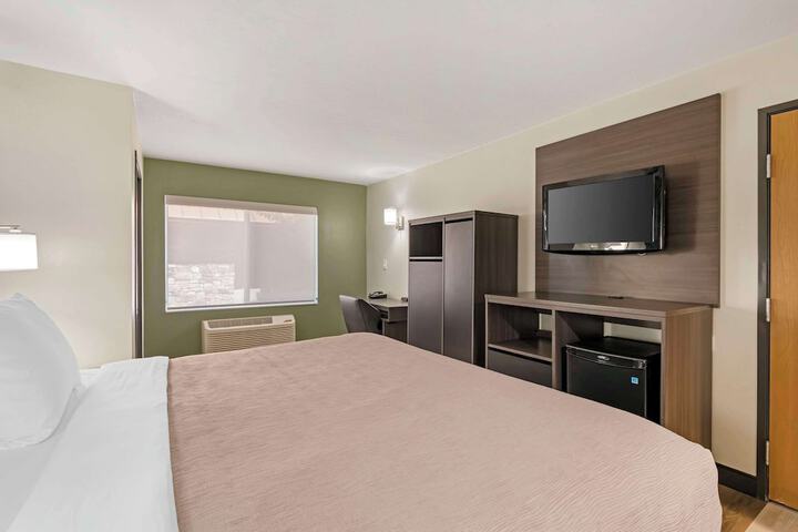 Room 28 of 41