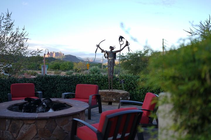 Hotel 6 of 80