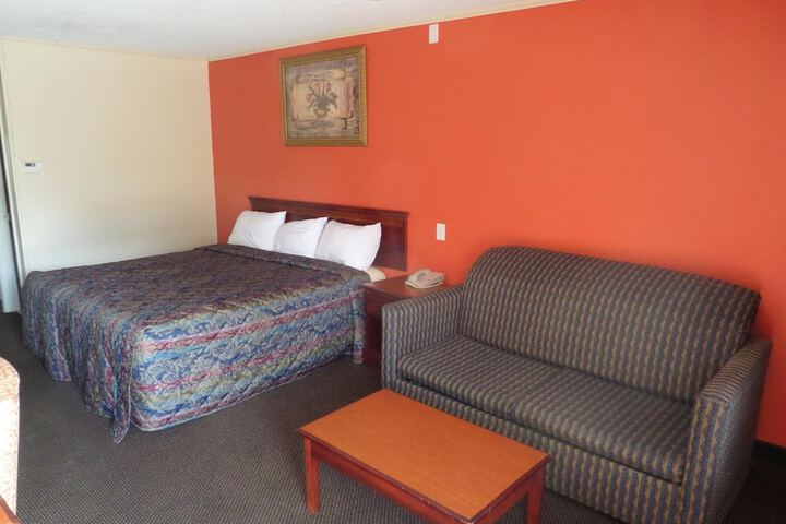 Room 8 of 29