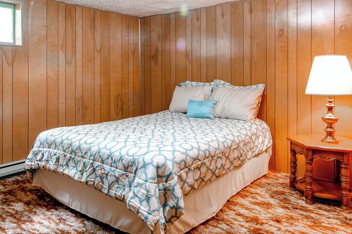Charming Tropic Home by a Farm: Near Bryce Canyon!