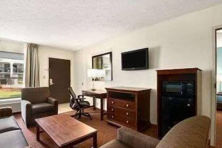Room 16 of 22