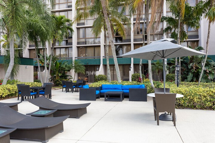 Sundeck 36 of 37