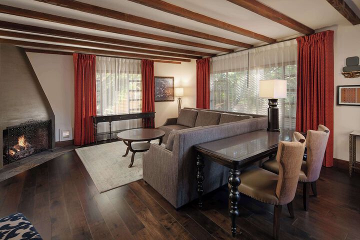 Room 47 of 148