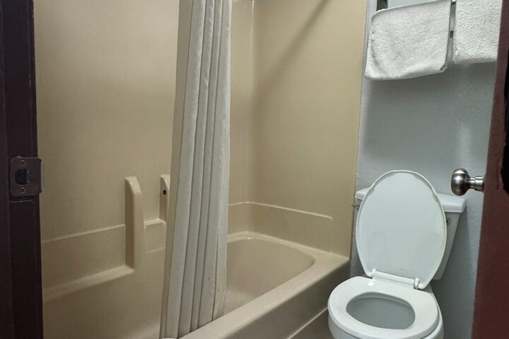 Claremore Motor Inn